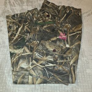 Realtree Womens Camo Cargo Pants with Pink Logo Accent Size L